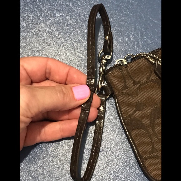 Coach brown signature w/leather trim wristlet - Picture 3 of 14
